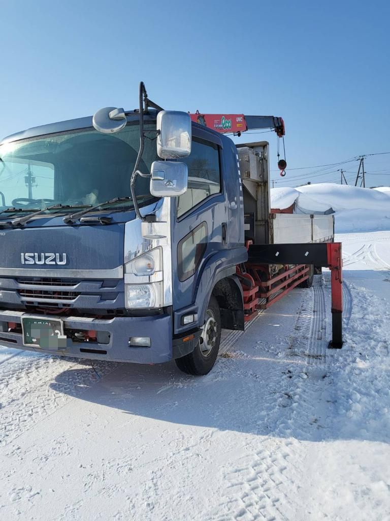 2013 ISUZU FORWARD 4-STAGE CRANE Truck 4TON